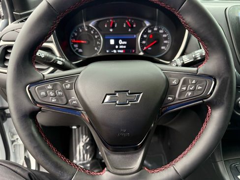 Used 2024 Chevrolet Equinox RS w/ RS Leather Package image 19