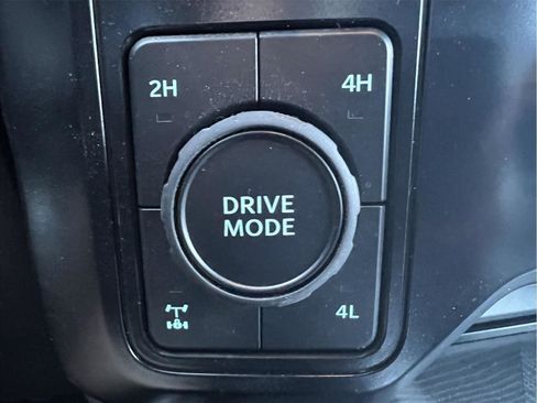 Used 2024 Ford F250 Platinum image 24