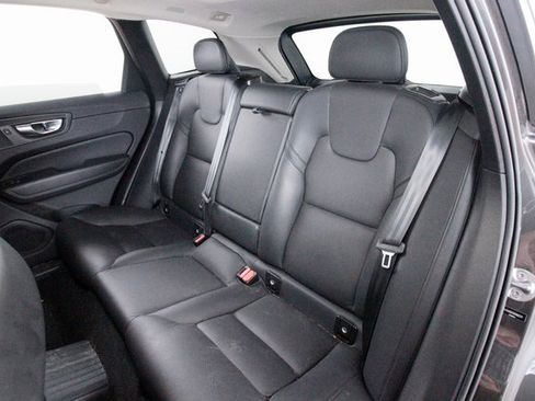 Used 2022 Volvo XC60 T8 Inscription Expression image 25