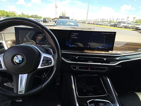 Used 2025 BMW X6 xDrive40i AWD/4WD image 10