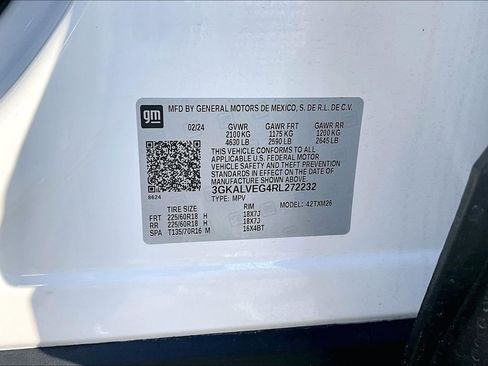 Used 2024 GMC Terrain SLT image 18