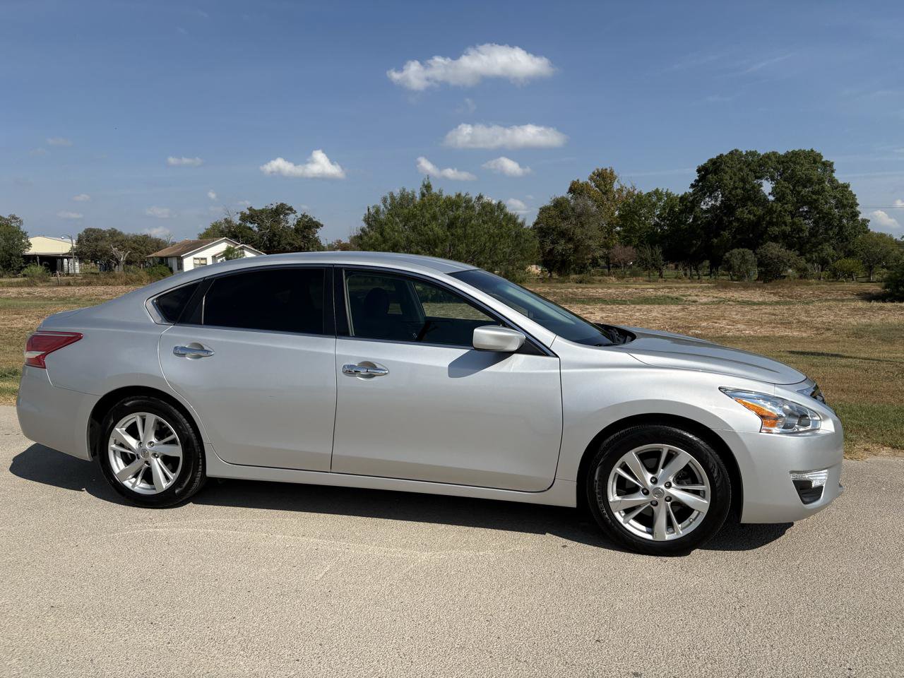 Used 2013 Nissan Altima 2.5 SV FWD image 60