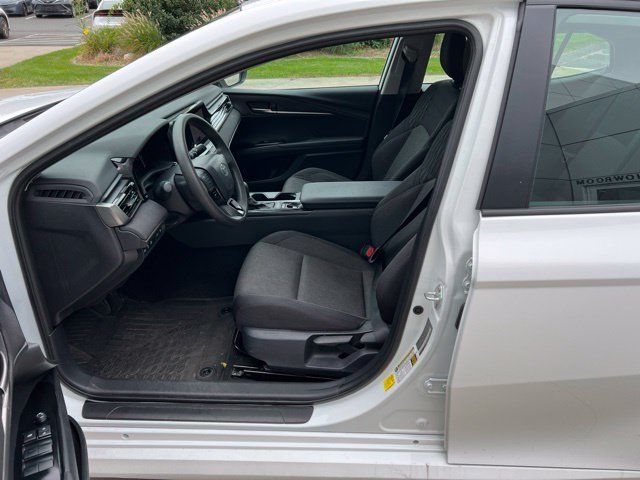 Used 2026 Toyota Camry LE FWD image 23
