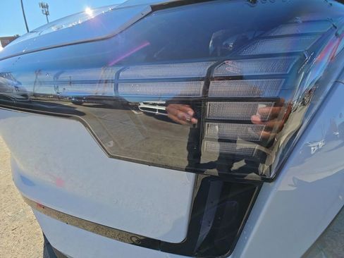 New 2026 Volvo EX30 Ultra image 33