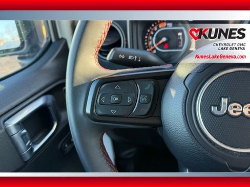 Used 2024 Jeep Wrangler Unlimited Rubicon image 34