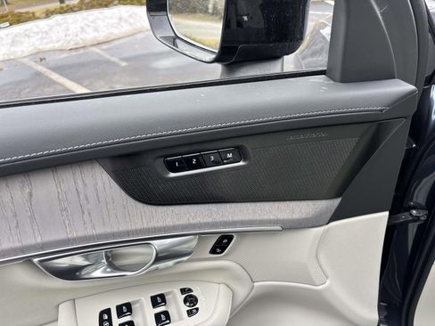 New 2026 Volvo XC90 B6 Ultra w/ Protection Package Premier AWD/4WD image 12