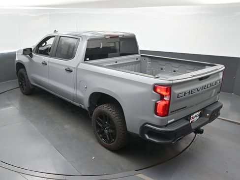 Used 2024 Chevrolet Silverado 1500 LT Trail Boss w/ Convenience Package II AWD/4WD image 38
