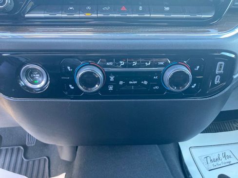 Used 2024 Chevrolet Silverado 1500 LT image 20