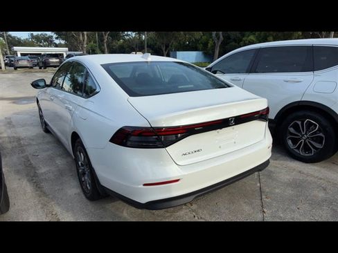 Certified 2023 Honda Accord EX image 6
