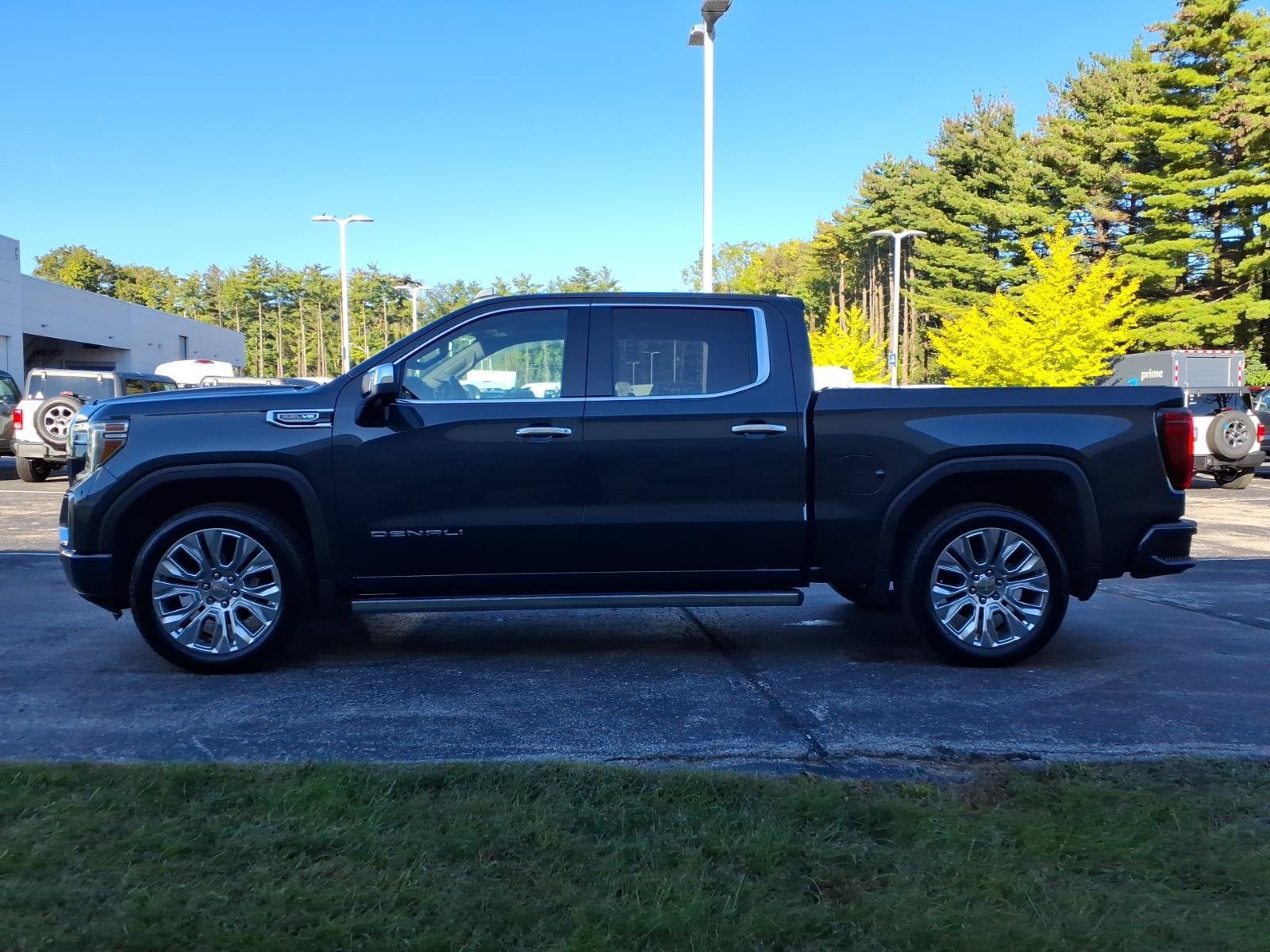 Used 2021 GMC Sierra 1500 Denali w/ Denali Premium Package AWD/4WD image 6