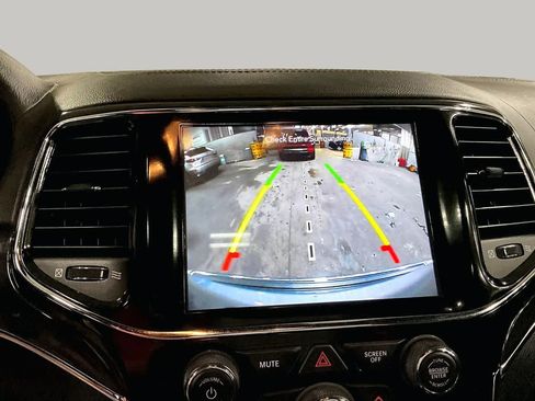 Used 2021 Jeep Grand Cherokee Overland AWD/4WD image 27