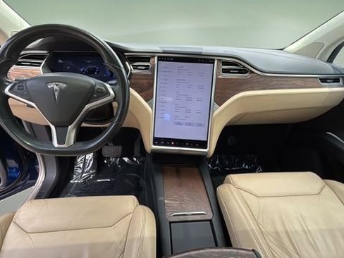 Used 2017 Tesla Model X 90D AWD/4WD image 16