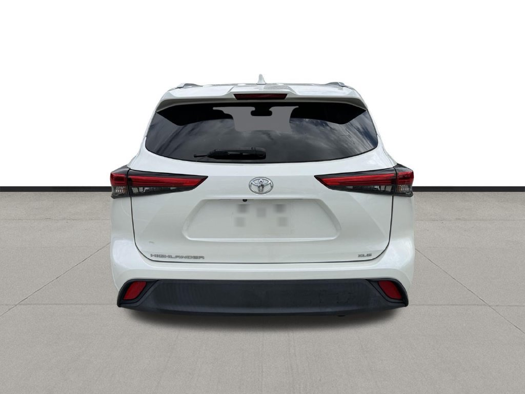Used 2020 Toyota Highlander XLE FWD image 6