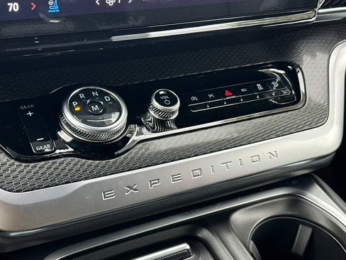 New 2025 Ford Expedition Max Platinum w/ Stealth Appearance Package image 22