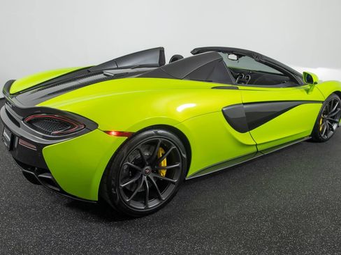 Used 2018 McLaren 570S Spider RWD image 23