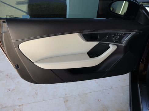 Used 2023 Jaguar F-TYPE R AWD/4WD image 13