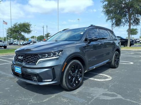 Used 2022 Kia Sorento SX AWD/4WD image 11