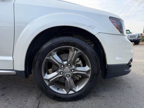 Used 2015 Dodge Journey Crossroad w/ Flexible Seating Group image 13