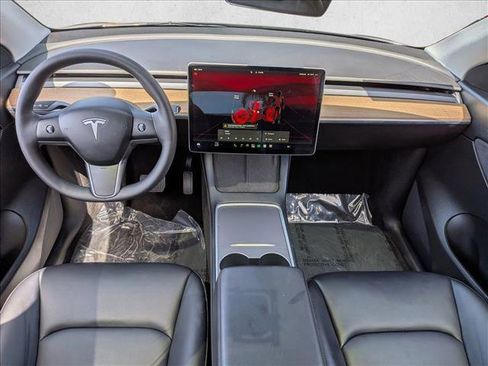 Used 2022 Tesla Model Y Long Range AWD/4WD image 15