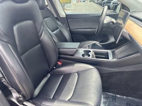 Used 2022 Tesla Model Y Performance AWD/4WD image 34