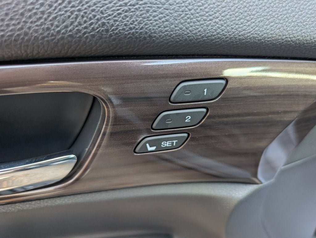 Used 2017 Honda Accord EX-L image 10