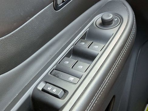 Used 2022 Buick Encore Preferred w/ Safety Package image 34