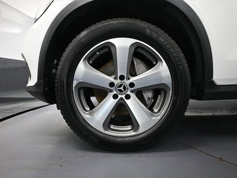 Used 2019 Mercedes-Benz GLC 300 image 17