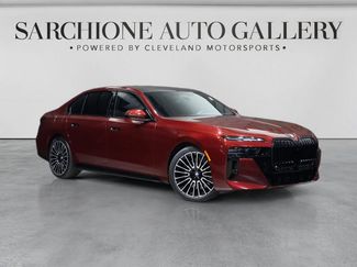 Used 2025 BMW 760i xDrive w/ Executive Package AWD/4WD video 1