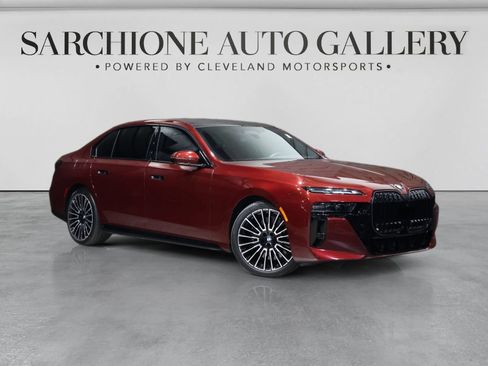 Used 2025 BMW 760i xDrive w/ Executive Package AWD/4WD image 1