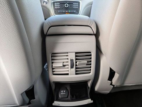 Used 2016 Mercedes-Benz GLA 250 image 16