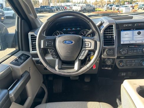 Used 2017 Ford F150 XLT w/ Equipment Group 302A Luxury image 6