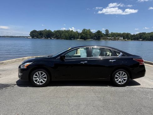 Used 2014 Nissan Altima 2.5 S image 4