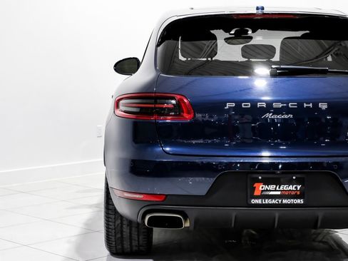 Used 2018 Porsche Macan image 46