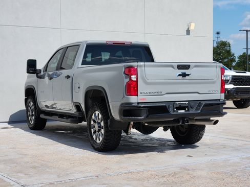 Used 2025 Chevrolet Silverado 2500 Custom w/ Custom Convenience Package AWD/4WD image 7