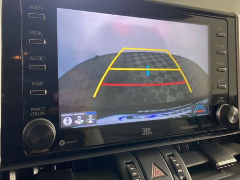 Used 2020 Toyota RAV4 Limited AWD/4WD image 13