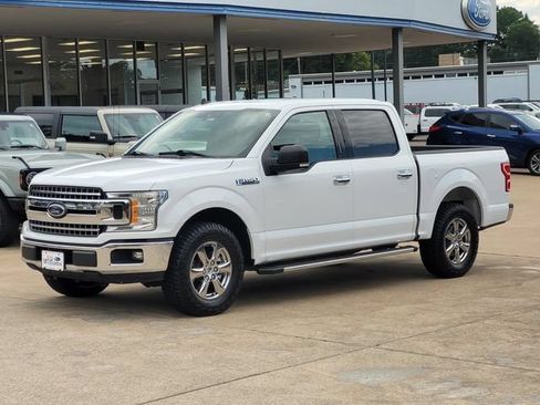 Used 2020 Ford F150 XLT w/ Equipment Group 302A Luxury RWD image 3