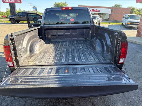 Used 2018 RAM 1500 Express w/ Express Value Package AWD/4WD image 23