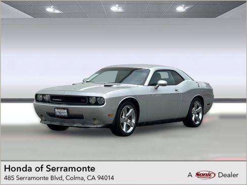 Used 2009 Dodge Challenger R/T image 1