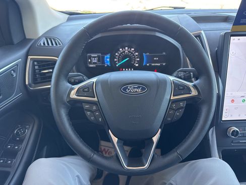 Certified 2024 Ford Edge Titanium w/ Equipment Group 301A AWD/4WD image 29