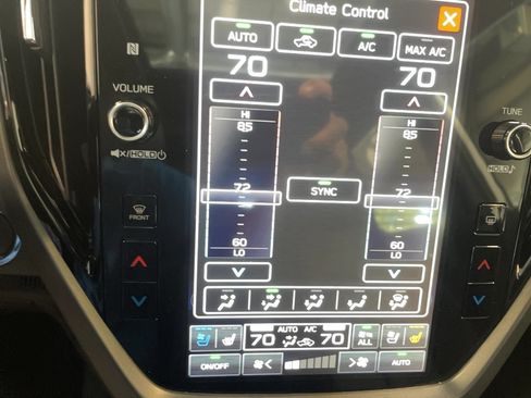 Used 2025 Subaru Forester Touring AWD/4WD image 14