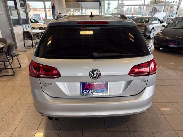 Used 2017 Volkswagen Golf SE FWD image 5