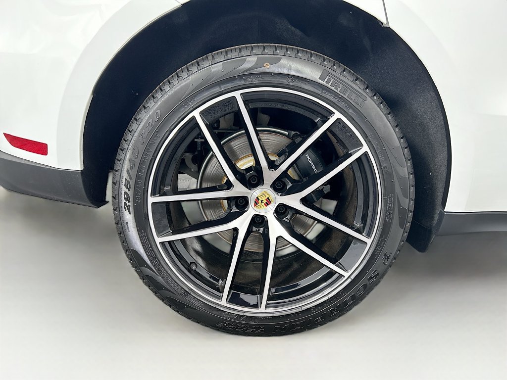 Used 2026 Porsche Macan AWD/4WD image 34