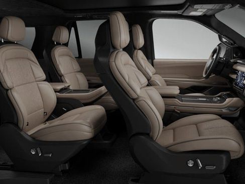 New 2026 Lincoln Navigator L Black Label AWD/4WD image 5