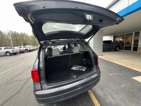Used 2017 Honda Pilot EX-L image 12