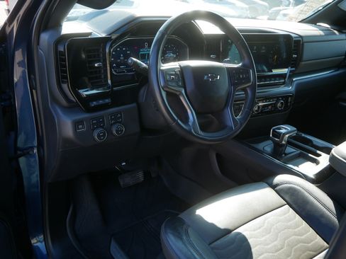 Used 2022 Chevrolet Silverado 1500 ZR2 w/ Technology Package AWD/4WD image 21