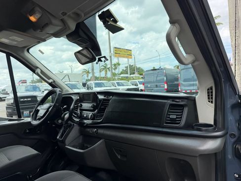 Used 2020 Ford Transit 250 148 High Roof Extended RWD image 18