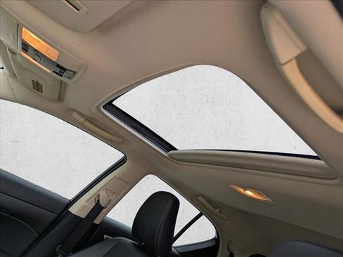 Used 2014 Lexus CT 200h image 15