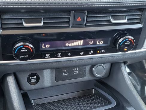 Certified 2025 Nissan Rogue SV FWD image 15