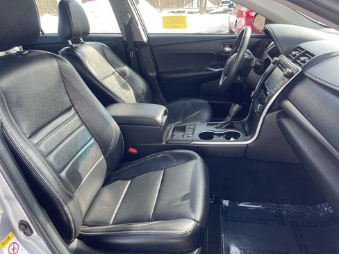 Used 2017 Toyota Camry XLE image 18