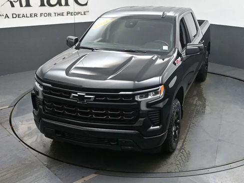 Used 2023 Chevrolet Silverado 1500 RST w/ Z71 Off-Road Package AWD/4WD image 45